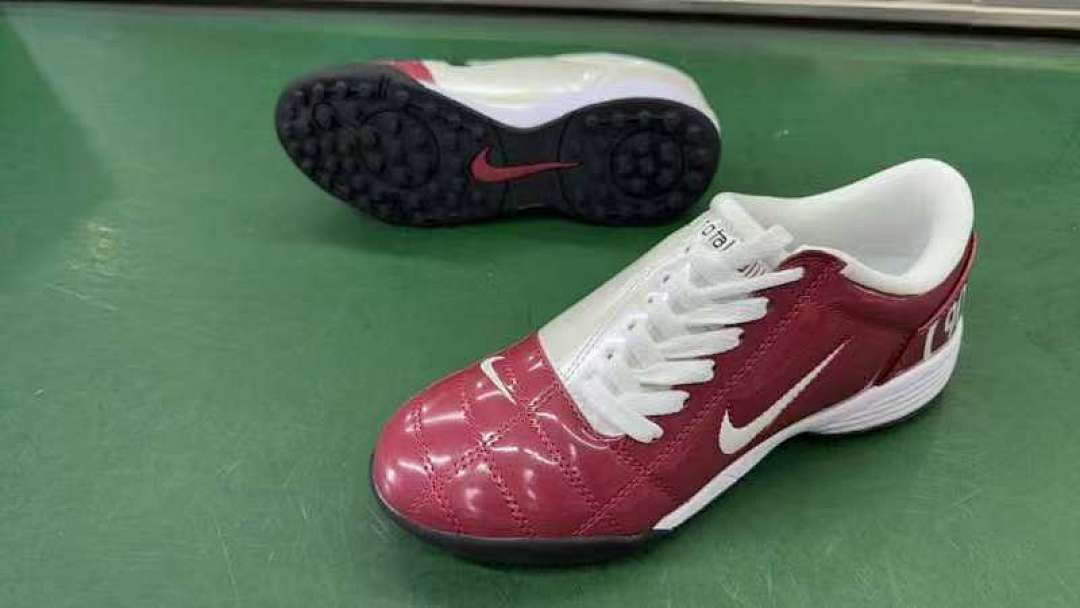 Nike T90 MD Sole TF Football Boots