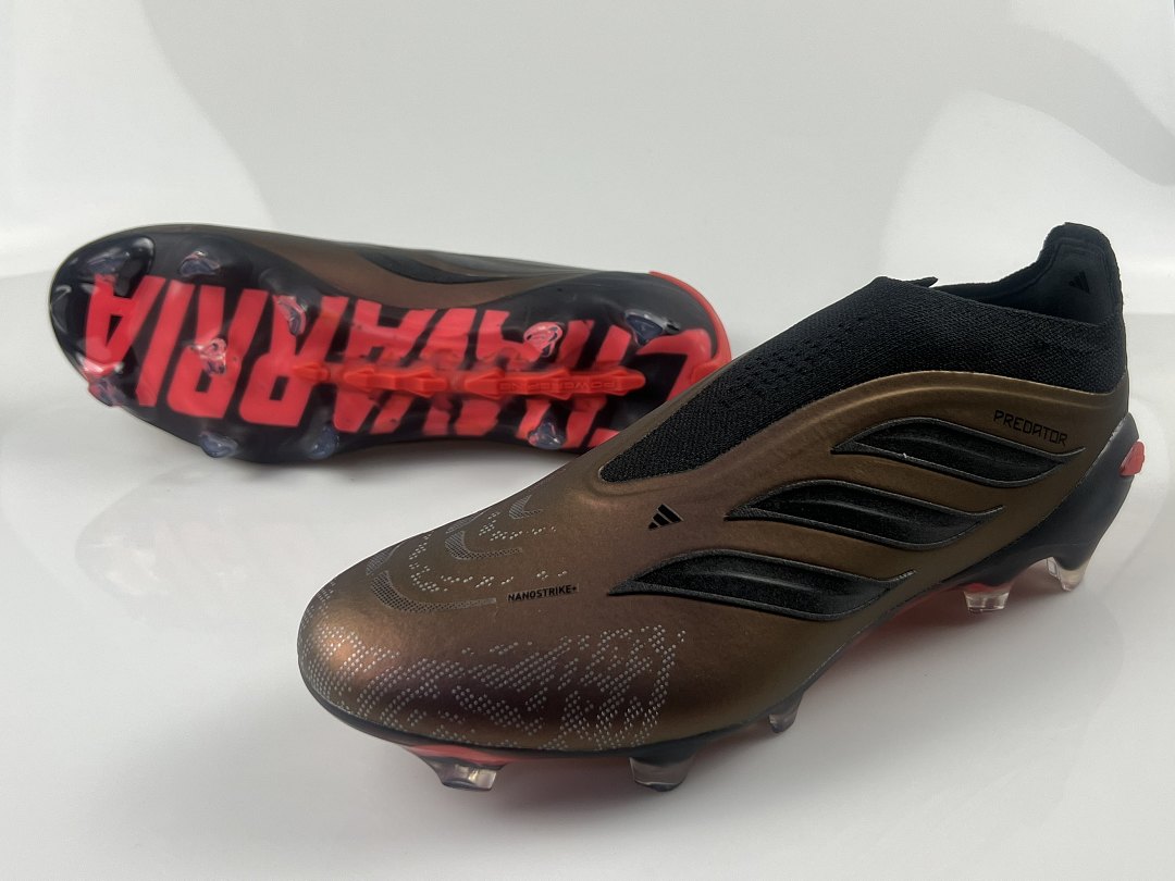 Adidas Predator Laceless 26 FG