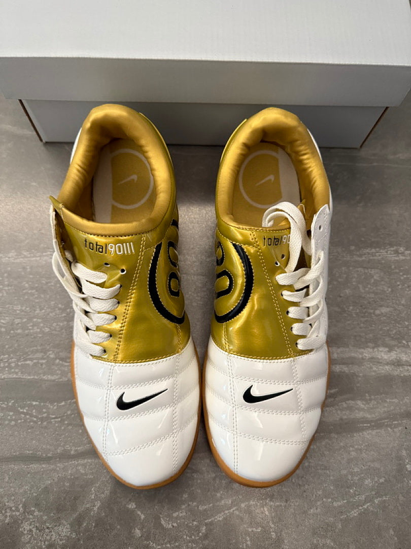 NIKE T90 IC
