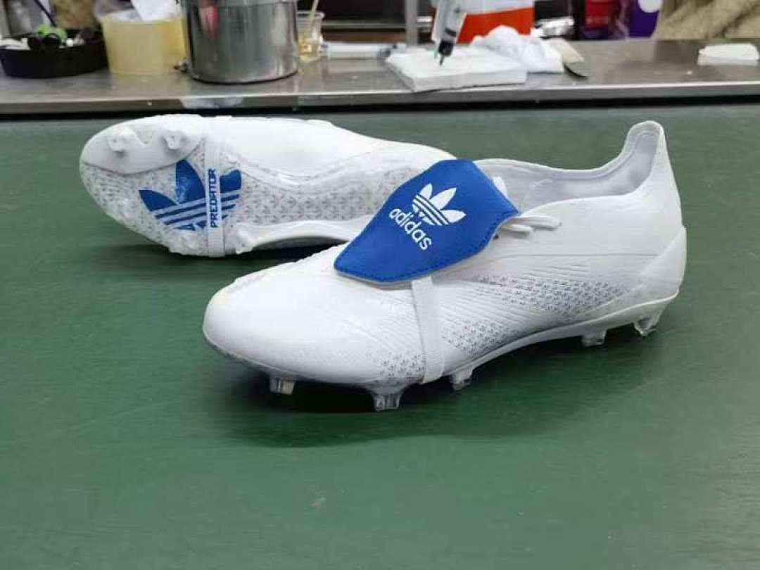 Adidas Predator Accuracy FG Boots