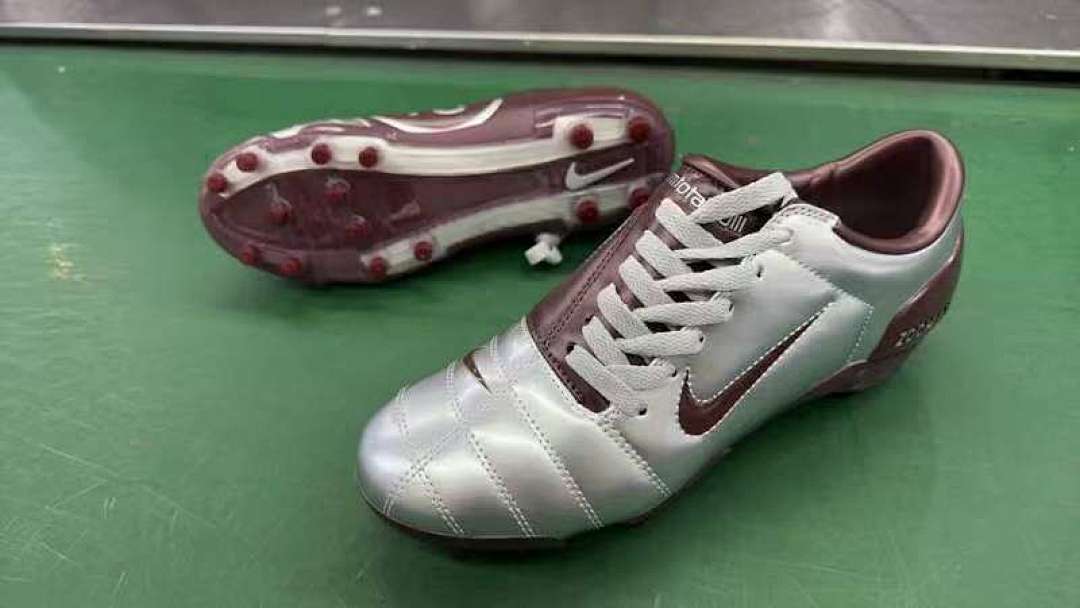 Nike T90 Retro FG Cushioned Sole Football Boots