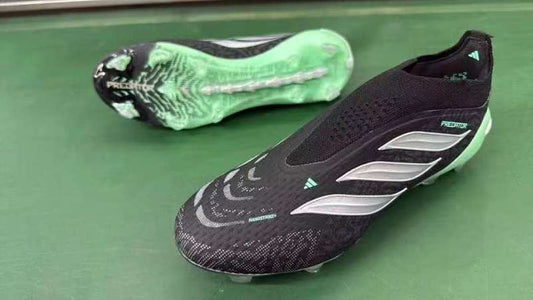 Adidas Predator Laceless 26 FG