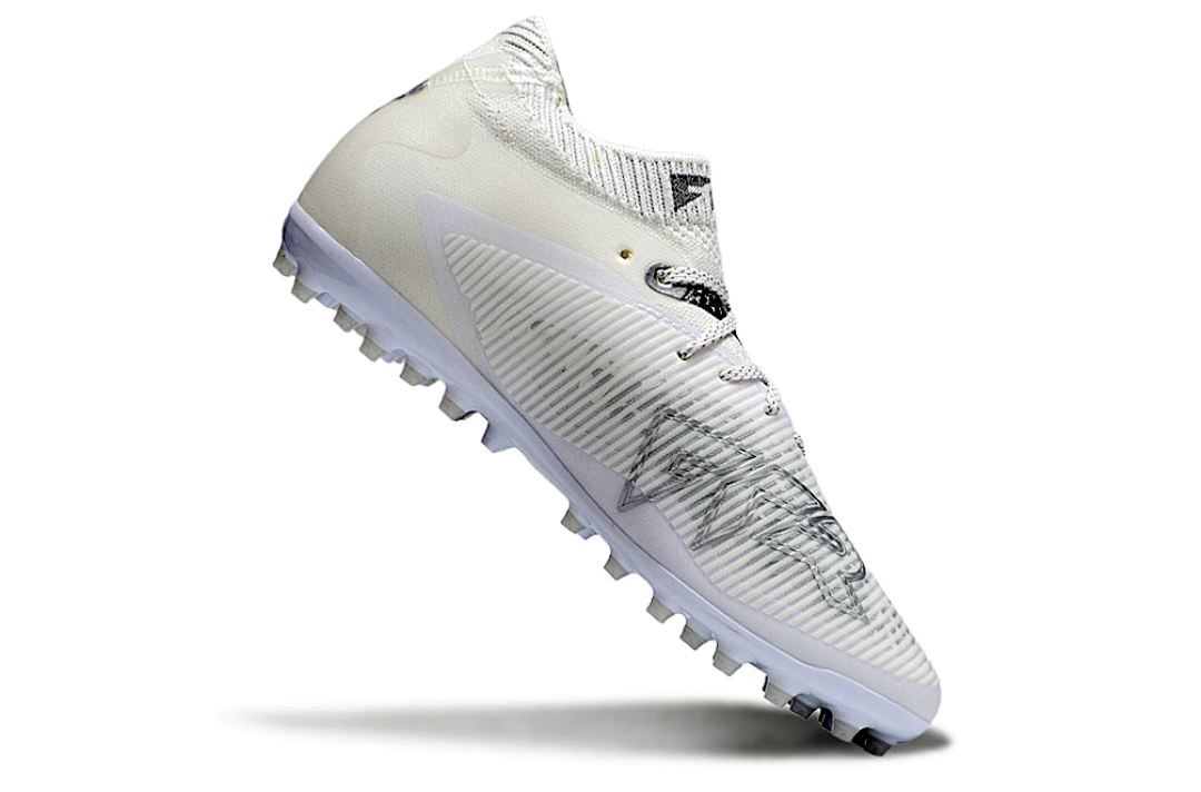 Puma FUTURE 8 ULTIMATE MG