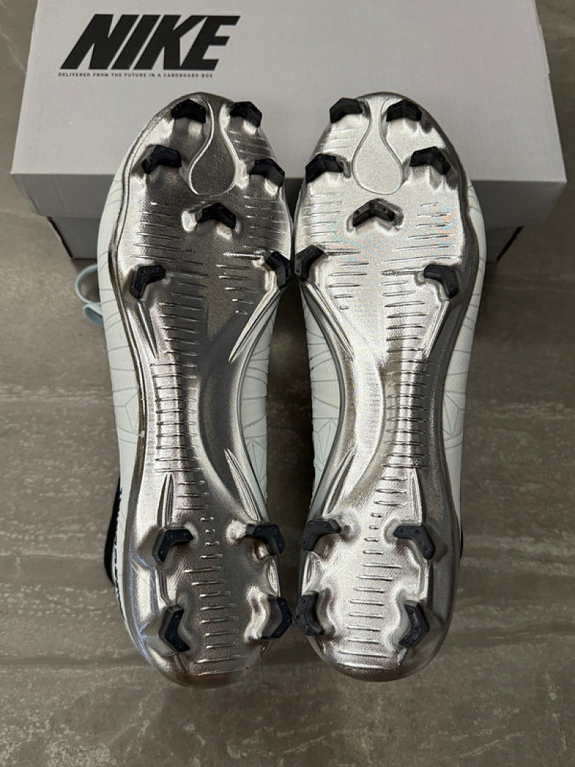 Superfly 5 Elite FG