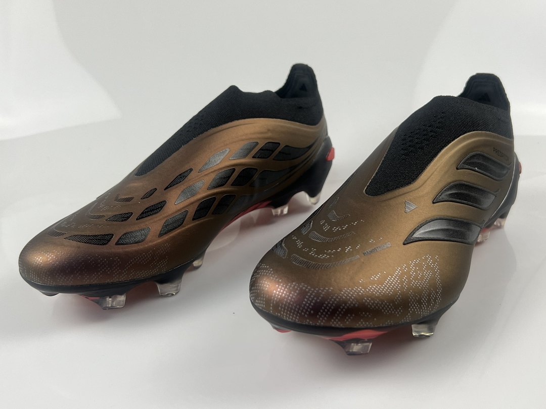 Adidas Predator Laceless 26 FG