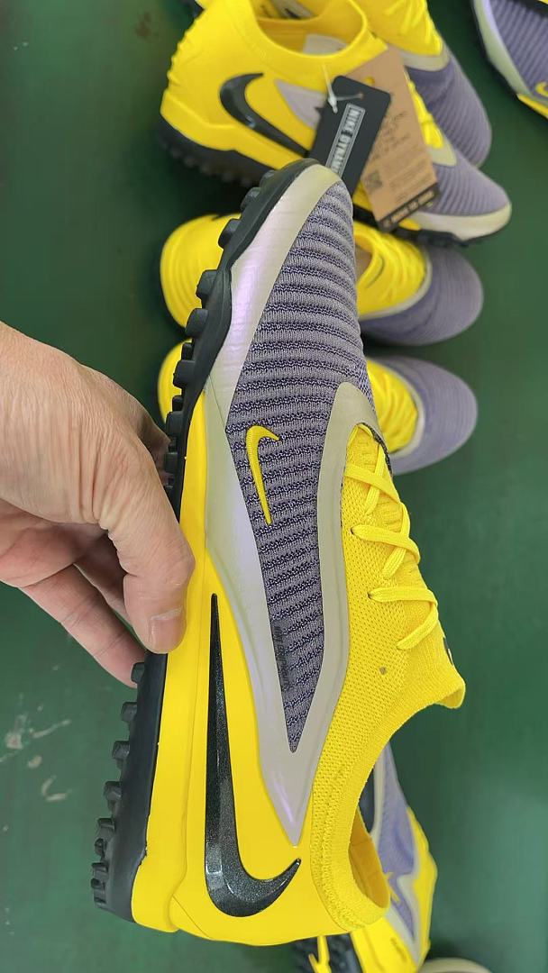 Nike Phantom 6 TF