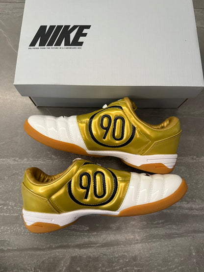 NIKE T90 IC