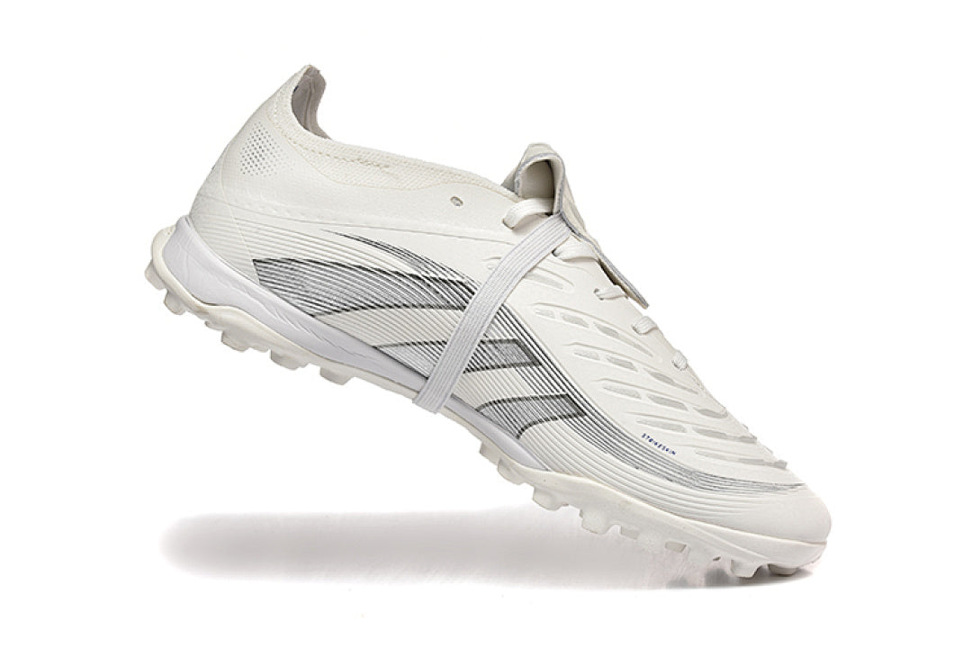 Adidas Predator accuracy+TF Boots